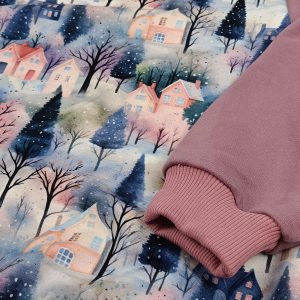 BLUZA DOMKI NA JASNYM FIOLECIE - obrazek 2